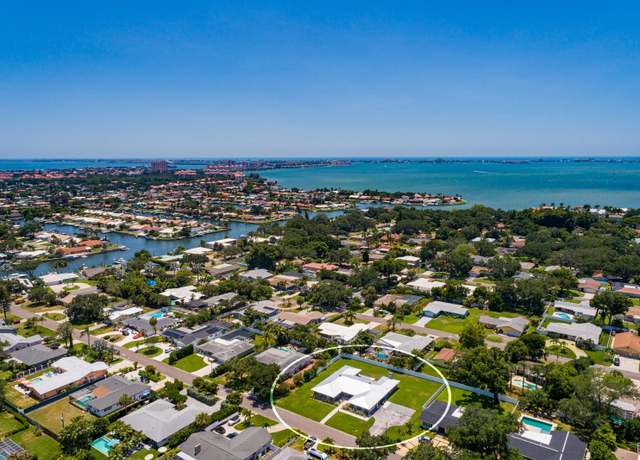 Property at 3931 38th Way S, St Petersburg, FL 33711, 5 beds, 3.5 baths