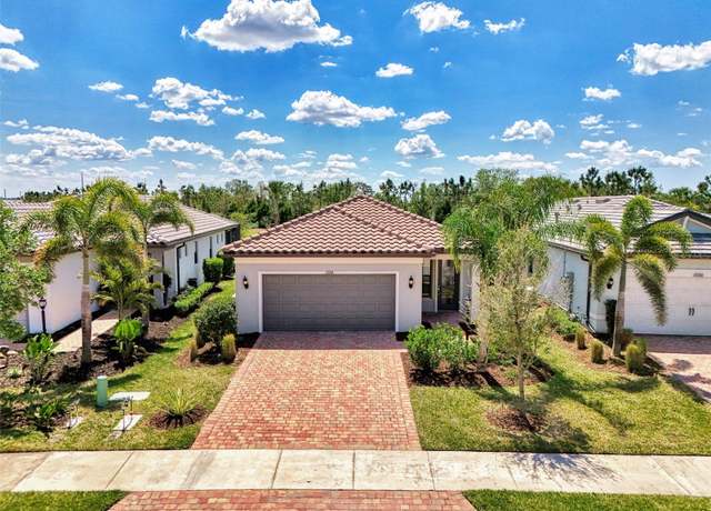 Property at 17714 Northwood Pl, Bradenton, FL 34202, 2 beds, 2 baths