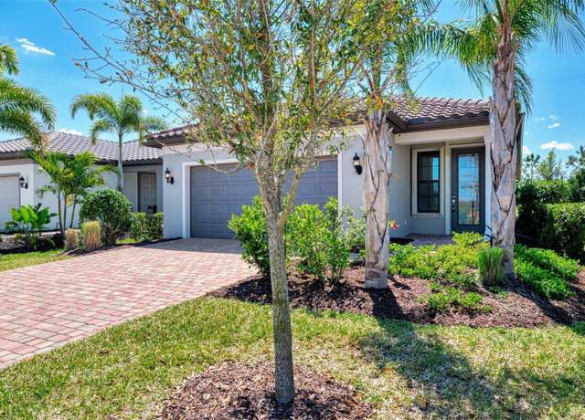 Property at 17714 Northwood Pl, Bradenton, FL 34202, 2 beds, 2 baths