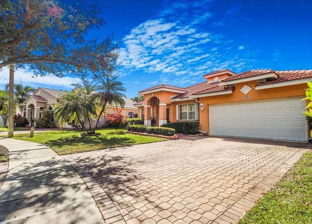Property at 970 NW 184th Pl, Pembroke Pines, FL 33029, 4 beds, 2 baths