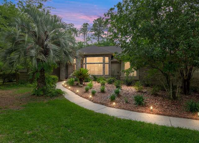 Property at 13615 SW 1st Ln, Newberry, FL 32669, 5 beds, 4 baths