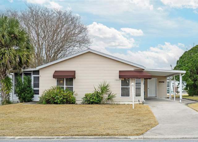 Property at 1207 Palmetto Dr, Lady Lake, FL 32159, 2 beds, 2 baths