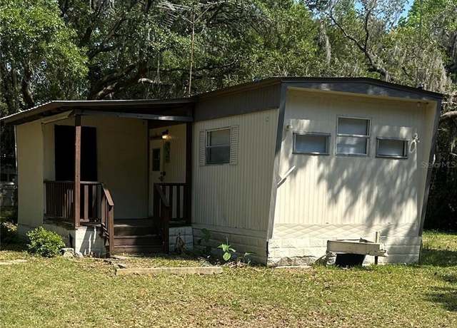 Property at 204 Johntry Rd, Hawthorne, FL 32640, 2 beds, 1 bath