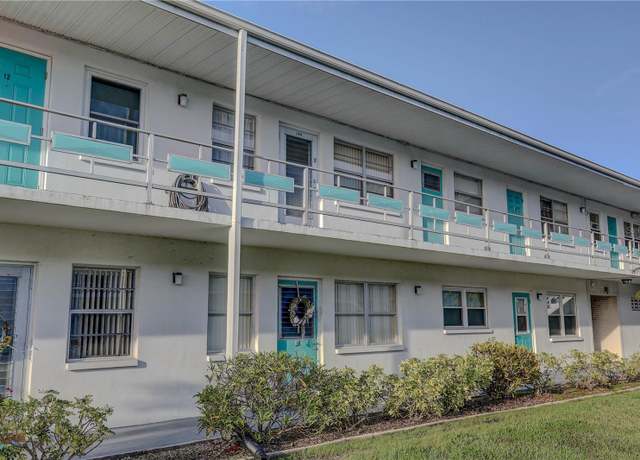 Property at 6000 21st St N #14, St Petersburg, FL 33714, 1 bed, 1 bath