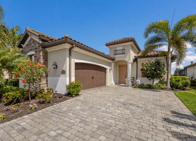 Property at 5917 Cessna Run, Lakewood Ranch, FL 34211, 2 beds, 2.5 baths