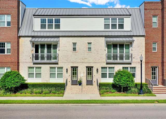 Property at 137 S Park Ave, Winter Garden, FL 34787, 3 beds, 3.5 baths