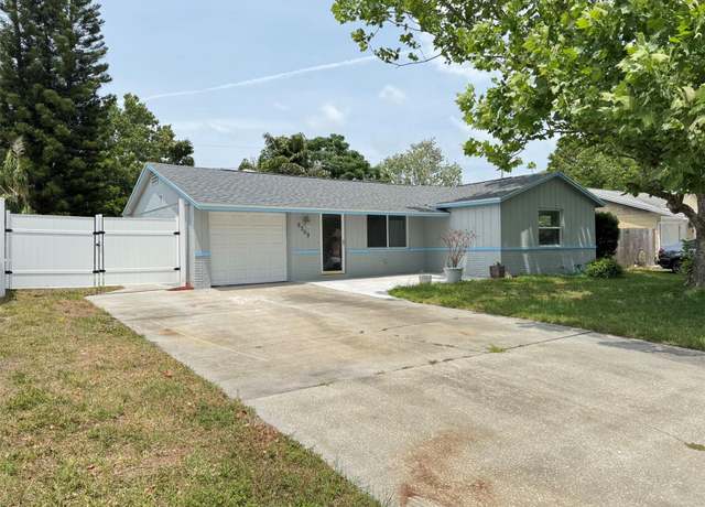 Property at 8399 78th Ave N, Seminole, FL 33777, 3 beds, 2 baths