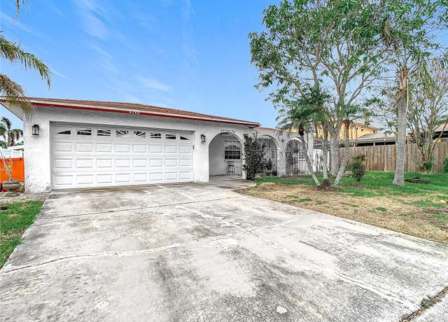 Property at 4740 114th St N, St Petersburg, FL 33708, 4 beds, 2 baths