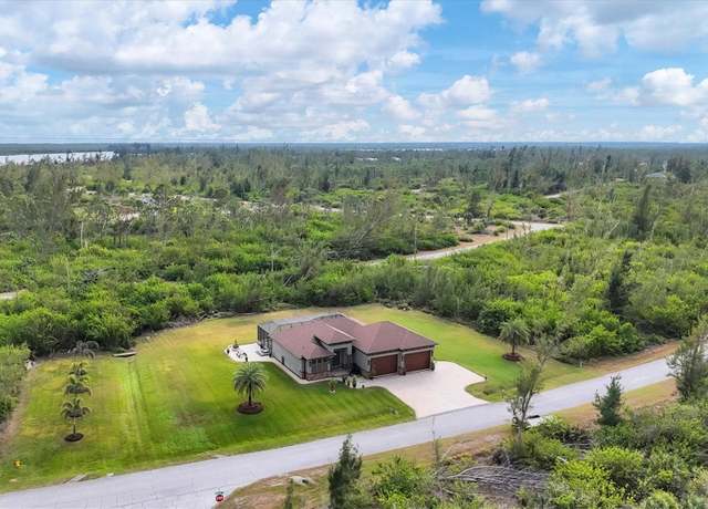 Property at 10451 Hatchett Cir, Port Charlotte, FL 33981, 3 beds, 2 baths