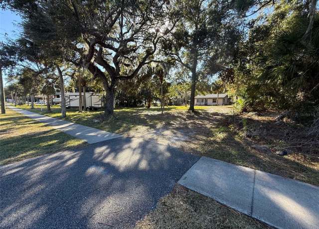 Property at 3258 S Ridgewood Ave, Edgewater, FL 32141, 2 beds, 1 bath