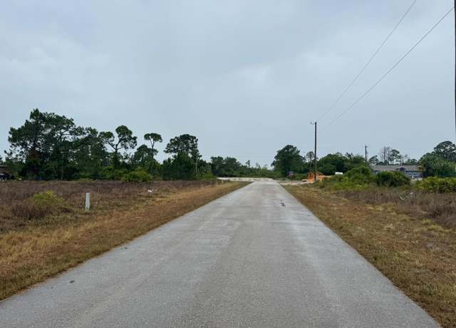 Property at 1142 Ecrue St E, Lehigh Acres, FL 33974