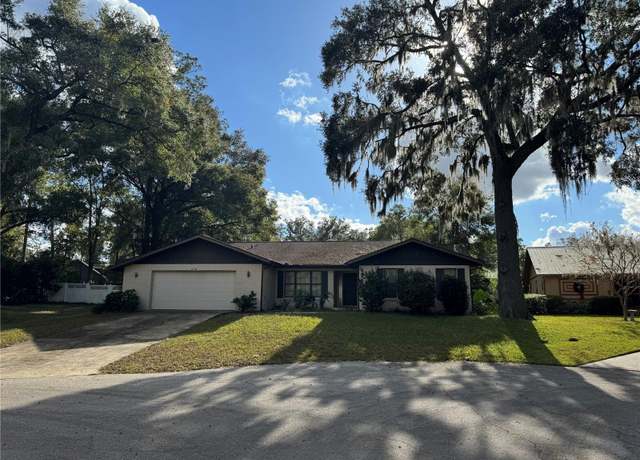 Property at 8120 NW 47th Ln, Ocala, FL 34482, 3 beds, 2 baths