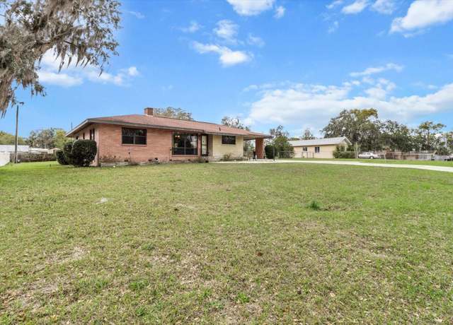 Property at 304 S Pine Ave, Inverness, FL 34452, 2 beds, 1 bath