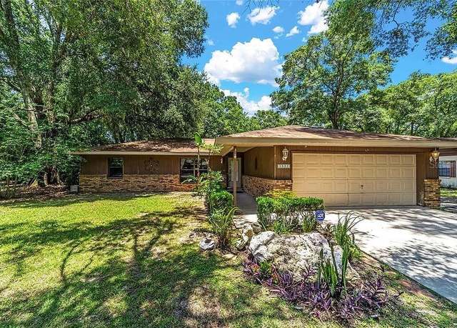 Property at 10615 SW 68th Ter, Ocala, FL 34476, 3 beds, 2 baths