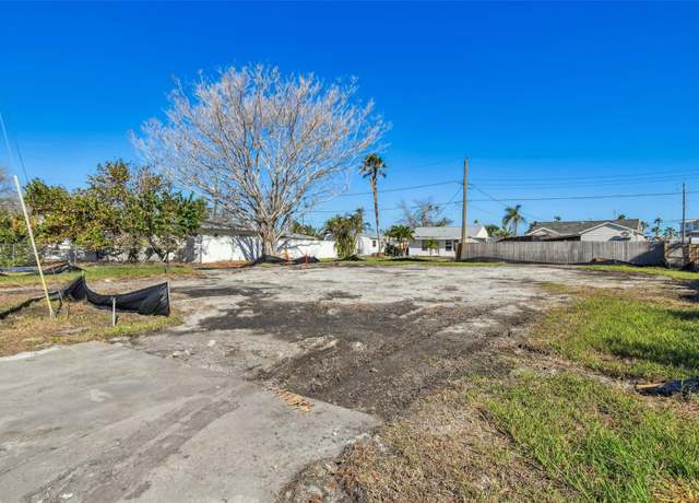 Property at 14085 W Parsley Dr, Madeira Beach, FL 33708