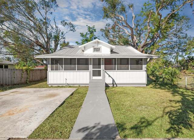 Property at 1717 32nd St, Sarasota, FL 34234, 3 beds, 2 baths