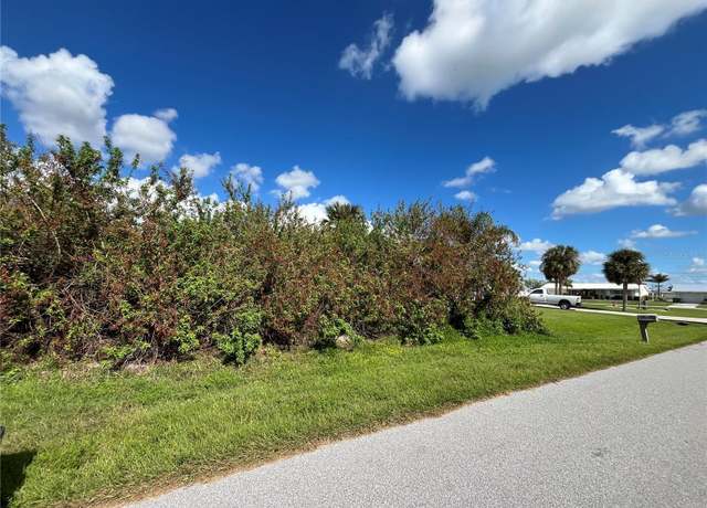 Property at 520 Fenton Ave NW, Port Charlotte, FL 33952