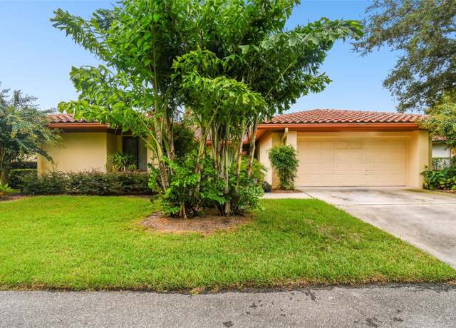 Property at 1001 Rolling Woods Ln, Lakeland, FL 33813, 2 beds, 2 baths