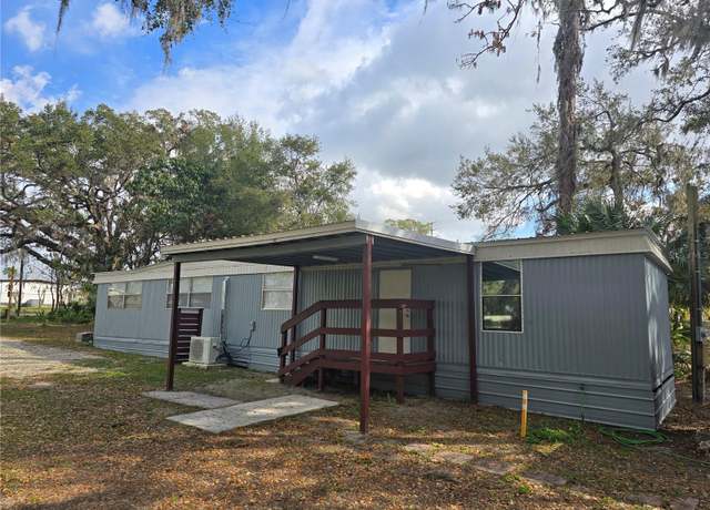 Property at 37826 Daughtery Rd, Zephyrhills, FL 33541, 2 beds, 2 baths