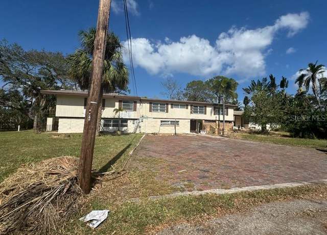 Property at 4628 Cypress Way S, St Petersburg, FL 33705, 5 beds, 4.5 baths