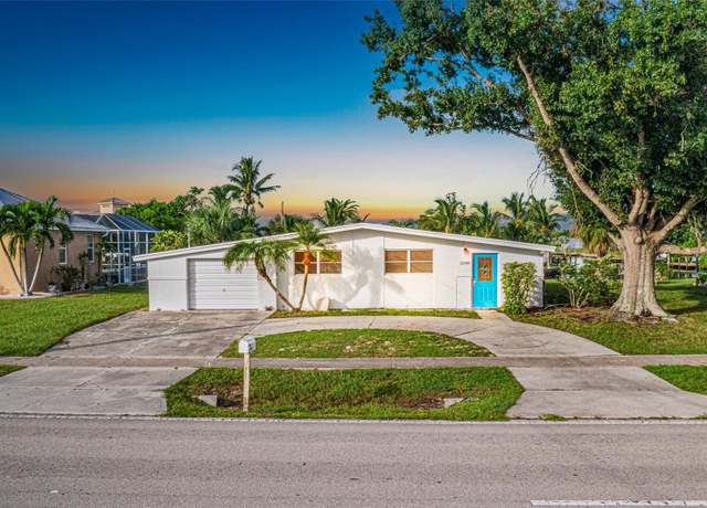 Property at 21288 Edgewater Dr, Port Charlotte, FL 33952, 3 beds, 1.5 baths