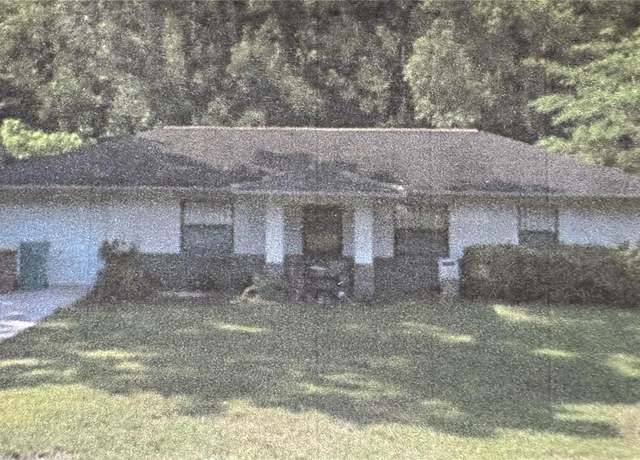 Property at 1138 NE 31st St, Ocala, FL 34479, 3 beds, 2 baths