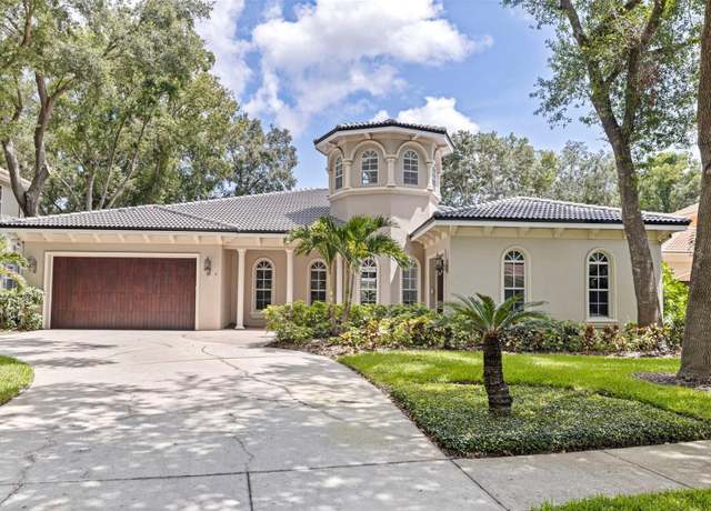 Property at 1936 Floresta View Dr, Tampa, FL 33618, 4 beds, 3.5 baths