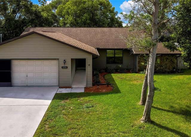 Property at 3296 Dolin Ave, Spring Hill, FL 34606, 3 beds, 2 baths