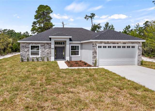 Property at 40685 E Ninth Ave, Umatilla, FL 32784, 4 beds, 2 baths