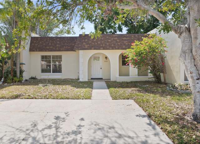 Property at 9922 86th Way, Seminole, FL 33777, 2 beds, 1 bath
