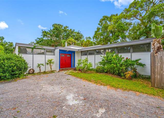 Property at 7990 42nd St N, Pinellas Park, FL 33781, 5 beds, 4 baths