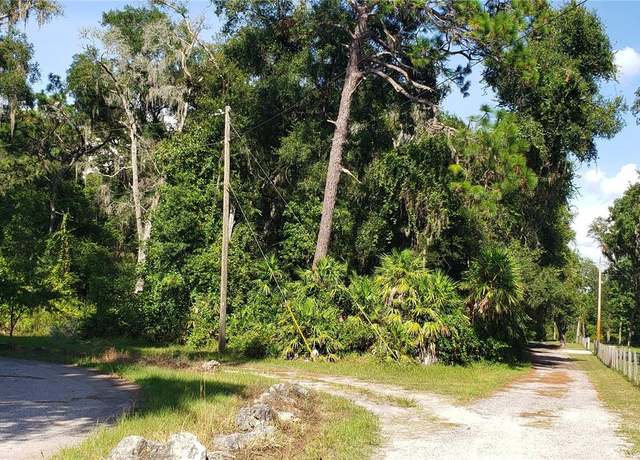 Property at 8407 S Clark Wise Ter, Floral City, FL 34436