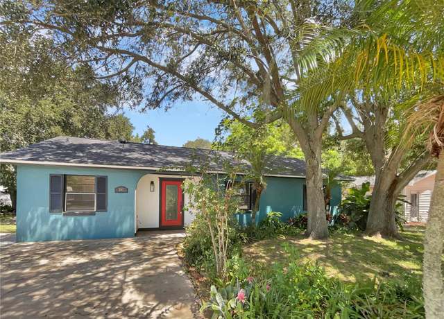 Property at 287 Cherry Laurel Ln, Winter Haven, FL 33880, 3 beds, 2 baths
