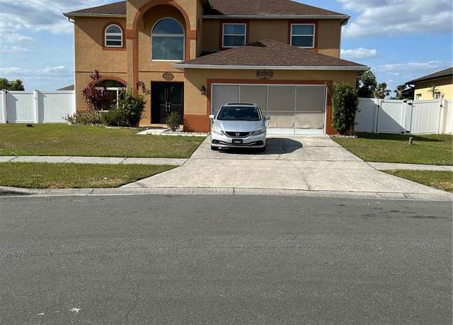 Property at 5406 Crepe Myrtle Cir, Kissimmee, FL 34758, 4 beds, 2.5 baths