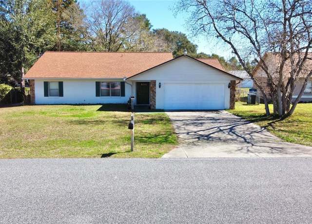 Property at 13718 SW 40th Cir, Ocala, FL 34473, 3 beds, 3 baths