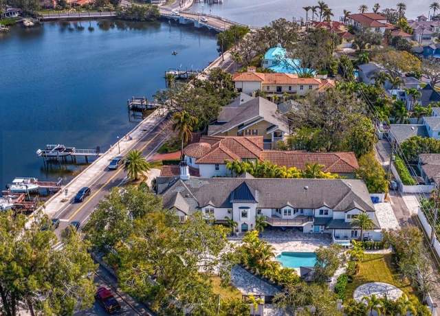 Property at 2186 Coffee Pot Blvd NE, St Petersburg, FL 33704, 7 beds, 7.5 baths