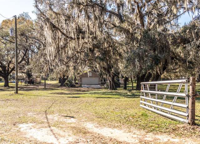 Property at 26348 Crooked Tree Ln, Brooksville, FL 34602, 3 beds, 2 baths