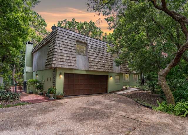 Property at 2279 Ranchette Ln, Dunedin, FL 34698, 4 beds, 3 baths
