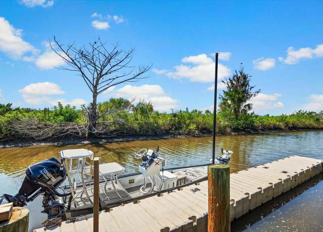 Property at 41 Cochise Ct, Palm Coast, FL 32137, 4 beds, 3.5 baths
