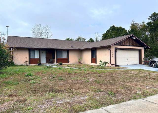 Property at 2708 Sedgefield Ave, Deltona, FL 32725, 3 beds, 2 baths