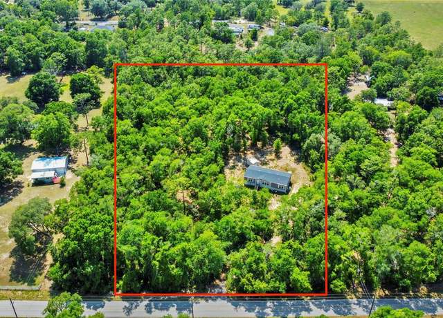 Property at 12100 S Oakview Ave, Floral City, FL 34436, 3 beds, 2 baths