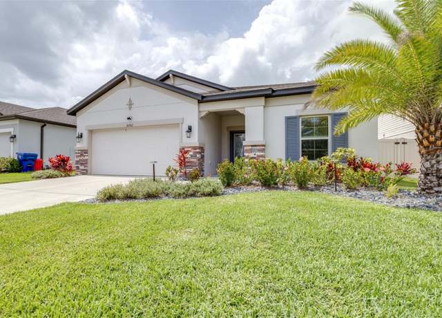 Property at 30762 Parrot Reef Ct, Wesley Chapel, FL 33545, 4 beds, 3 baths