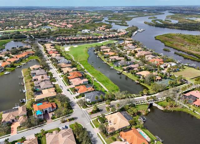 Property at 10509 Winding Stream Way, Bradenton, FL 34212, 4 beds, 3 baths