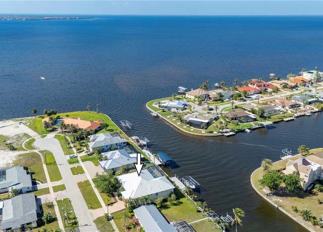 Property at 4431 Gardner Dr, Port Charlotte, FL 33952, 3 beds, 3 baths