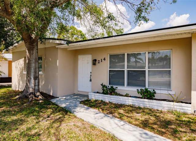 Property at 214 W Grace St, Punta Gorda, FL 33950, 4 beds, 2 baths