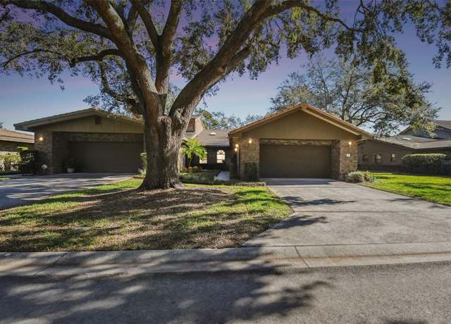 Property at 111 Woden Way, Winter Haven, FL 33884, 4 beds, 3 baths