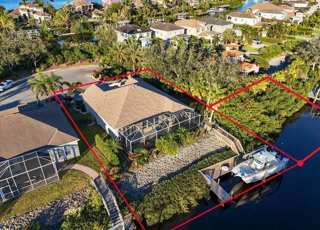 Property at 3832 5th Ave NE, Bradenton, FL 34208, 3 beds, 2 baths
