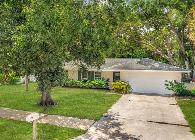 Property at 2450 Arlington St, Sarasota, FL 34239, 3 beds, 2 baths