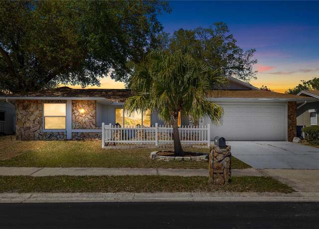 Property at 8019 Cedar Run Dr, Port Richey, FL 34668, 3 beds, 2.5 baths