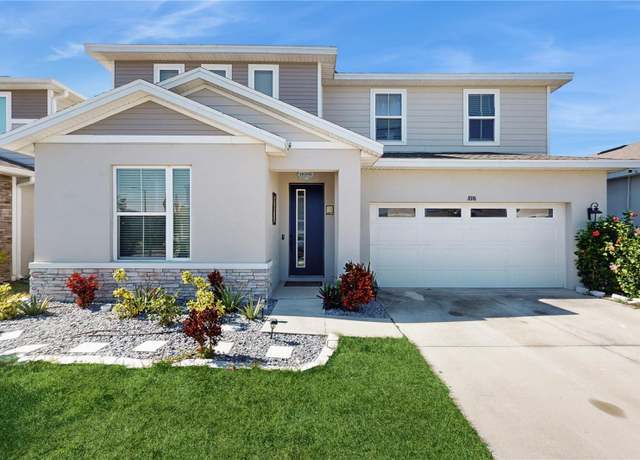 Property at 1076 Sugarwood St, Davenport, FL 33837, 5 beds, 3.5 baths